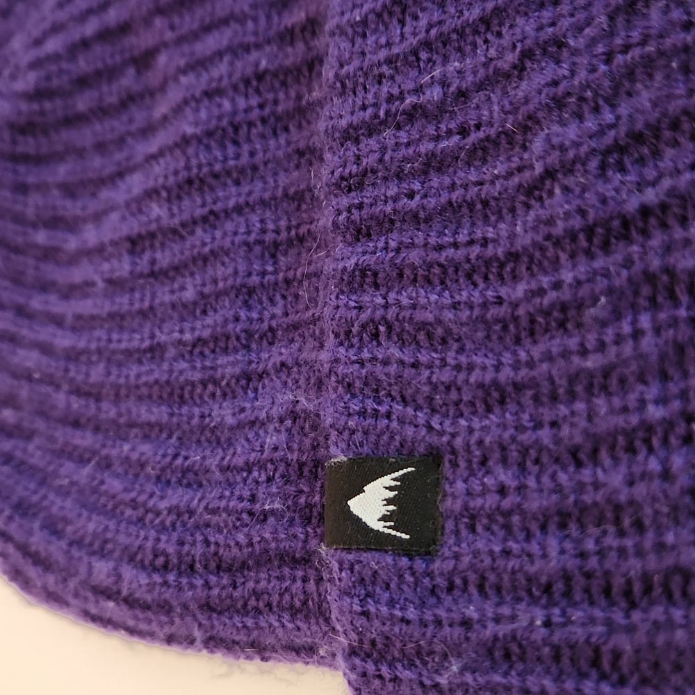 💜 Burton purple hat / beannie / tuque - Picture 3 of 6